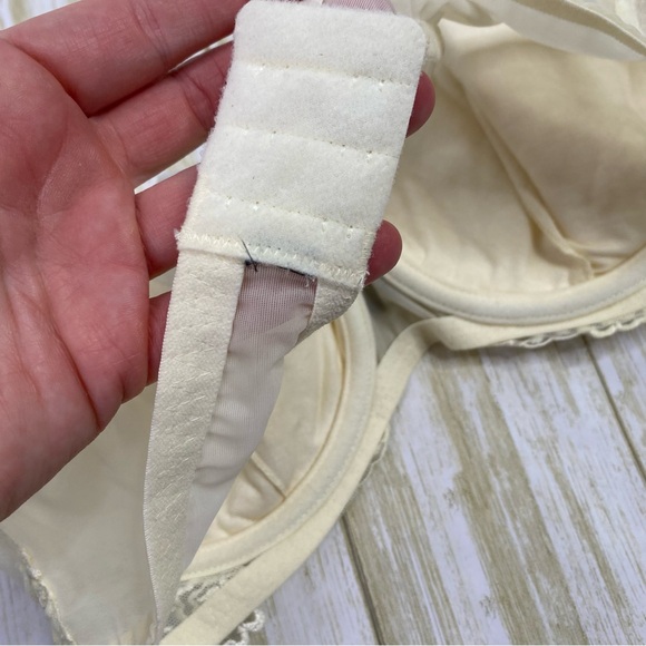 Women’s Blue Ivory & Black Underwire Bra Bundle - Picture 15 of 16